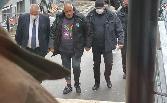 Бойко Борисов е в болница след травма при мач