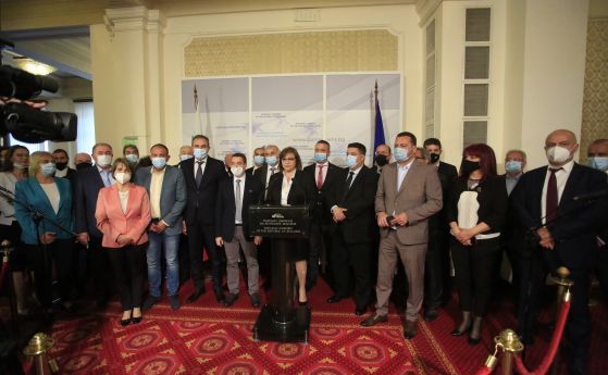 Нинова: „Има такъв народ“, ГЕРБ, ДПС и Да, България опропастиха преизчисляването на пенсиите