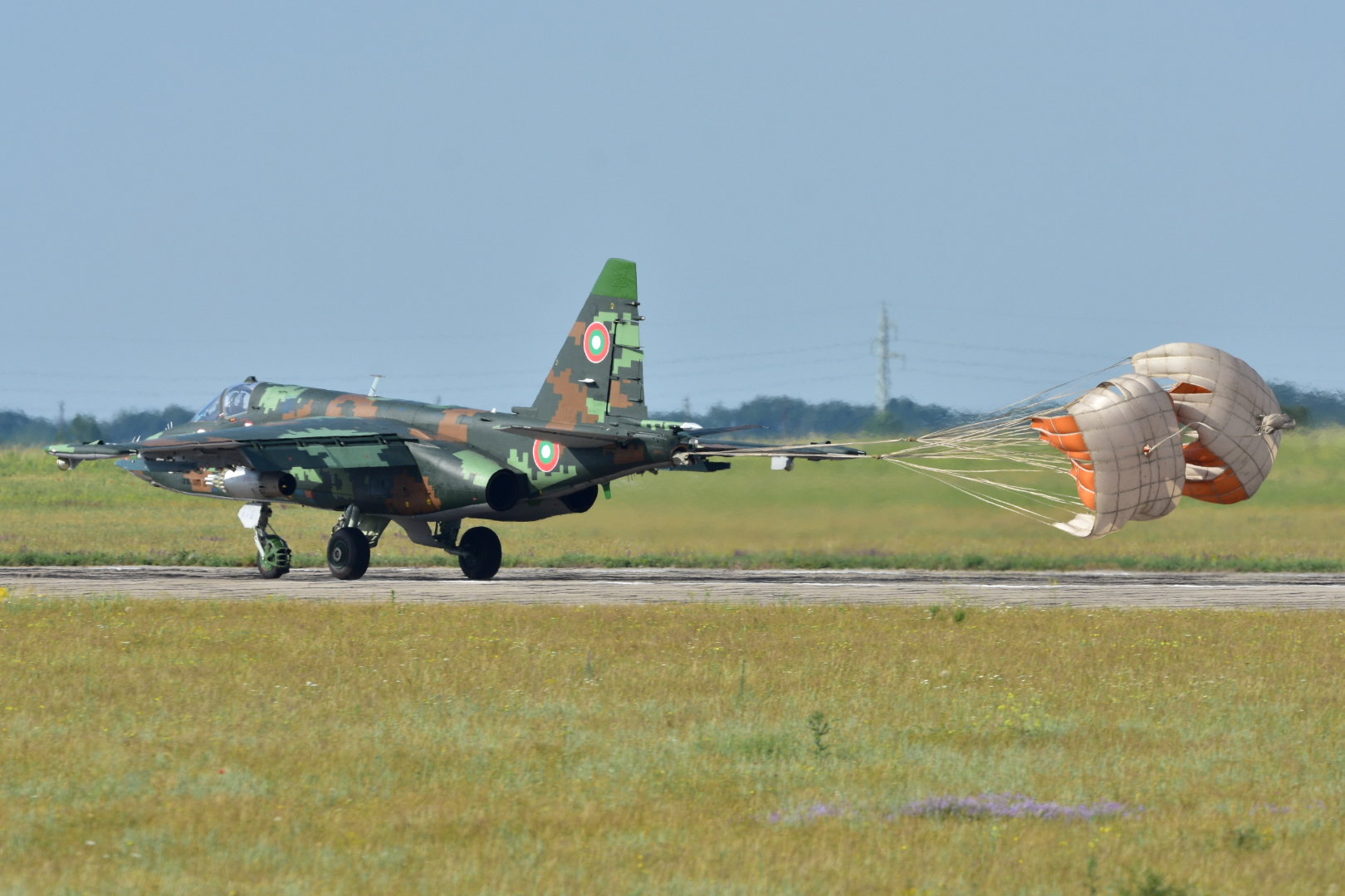 Изтребител на Военновъздушните сили МиГ-29 е паднал тази нощ. Няма