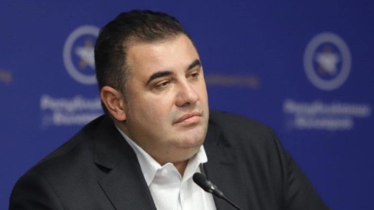 Бизнесменът Павел Вълнев обяви че напуска Републиканци за България чийто