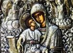 Разпнали на кръст св. Вартоломей, св. Варнава бил убит са камъни