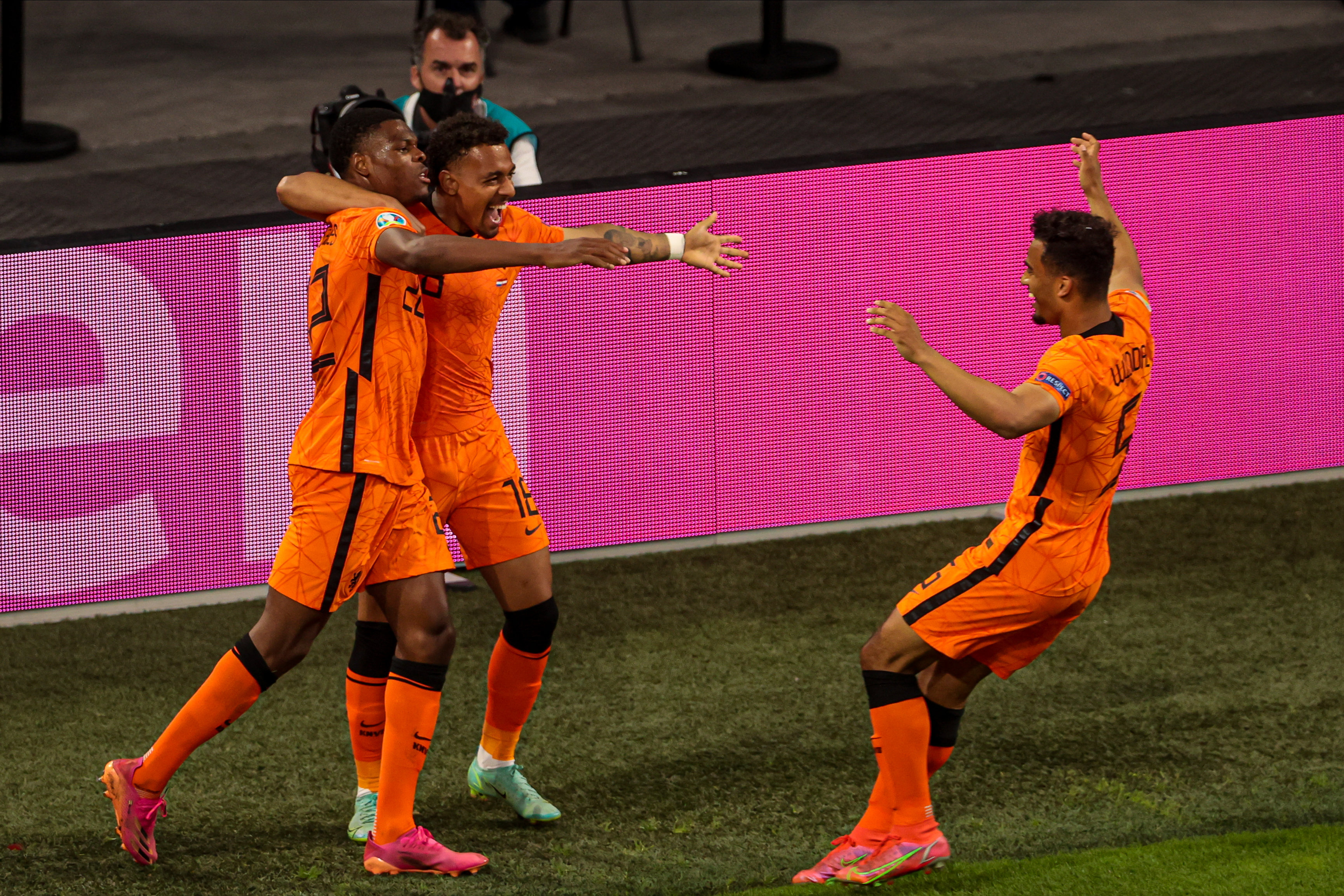 Нидерландия стана вторият сигурен 1/8-финалист на Евро 2020 след изиграването