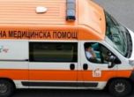 Три катастрофи до обед. Във Врачанско полицаи се удариха с джип, в Хасковско училищен автобус се заби в къща