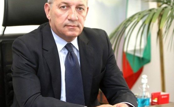 Спортният министър: Стъки нахлу, прави се на мъж, той трябва да се извини