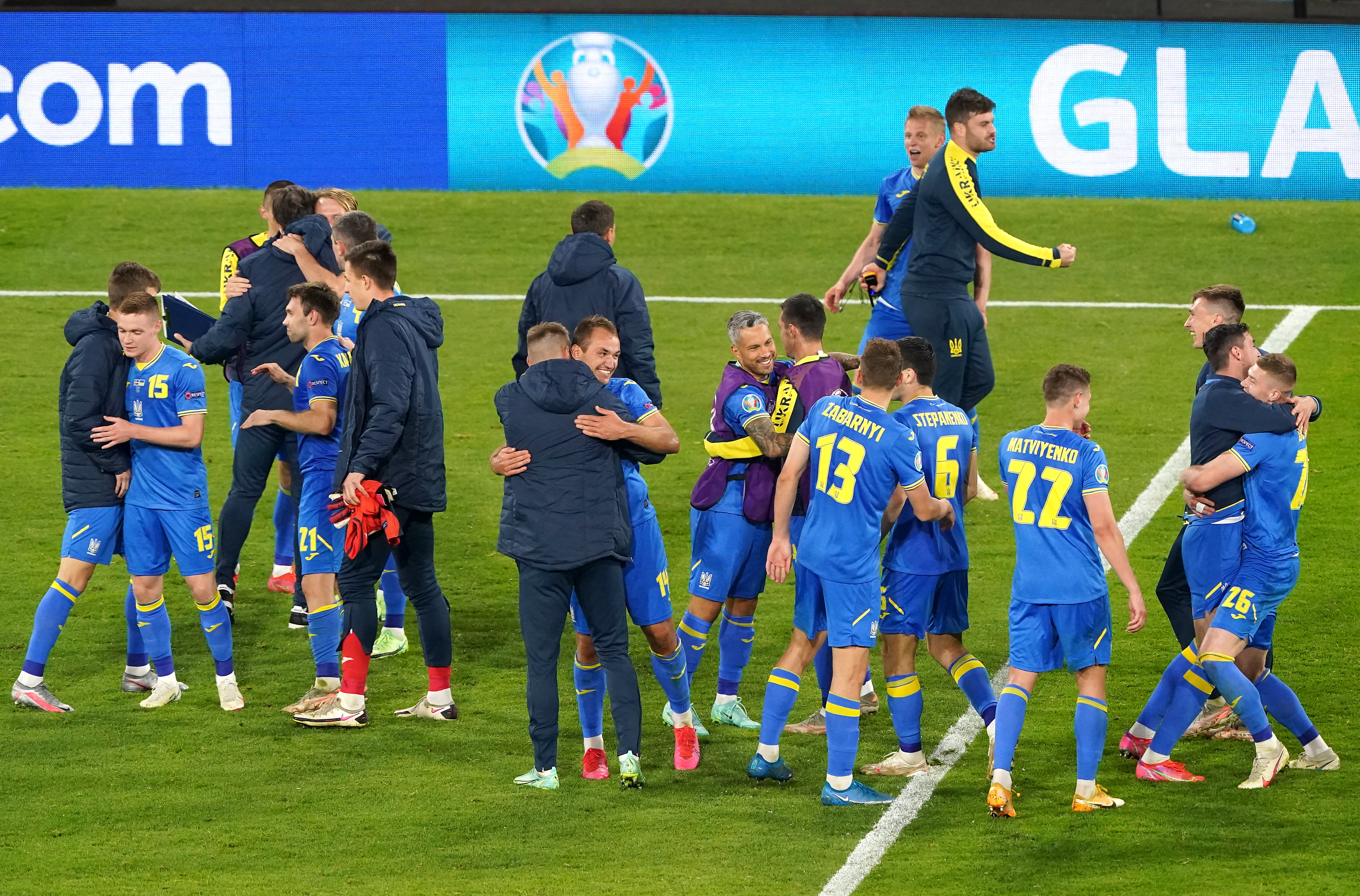 Отборът на Украйна достигна сензационно до 1 4 финалите на Евро 2020