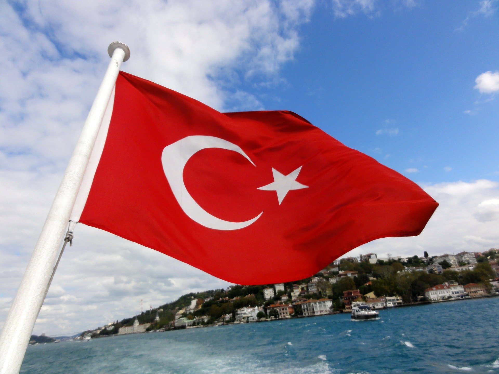 От днес Турция официално се оттегля от Истанбулската конвенция. Страната