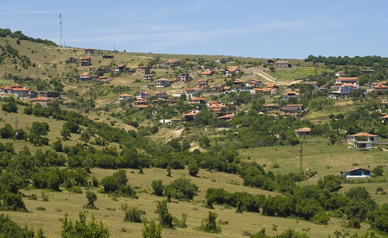 134 души са гласували селата Баня Емона Паницово и Козница да останат