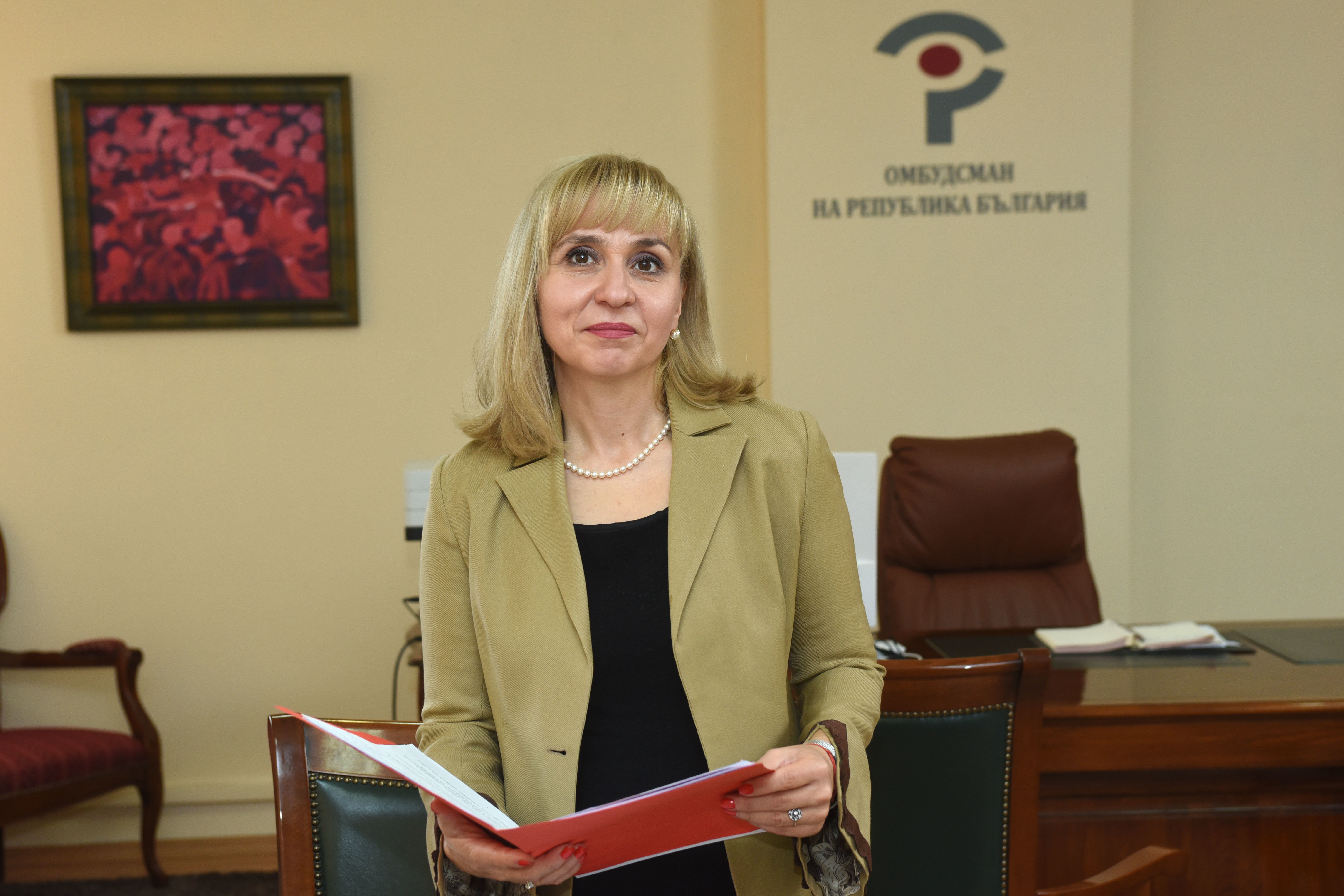 Омбудсманът Диана Ковачева сезира КС с искане за противоконституционност на