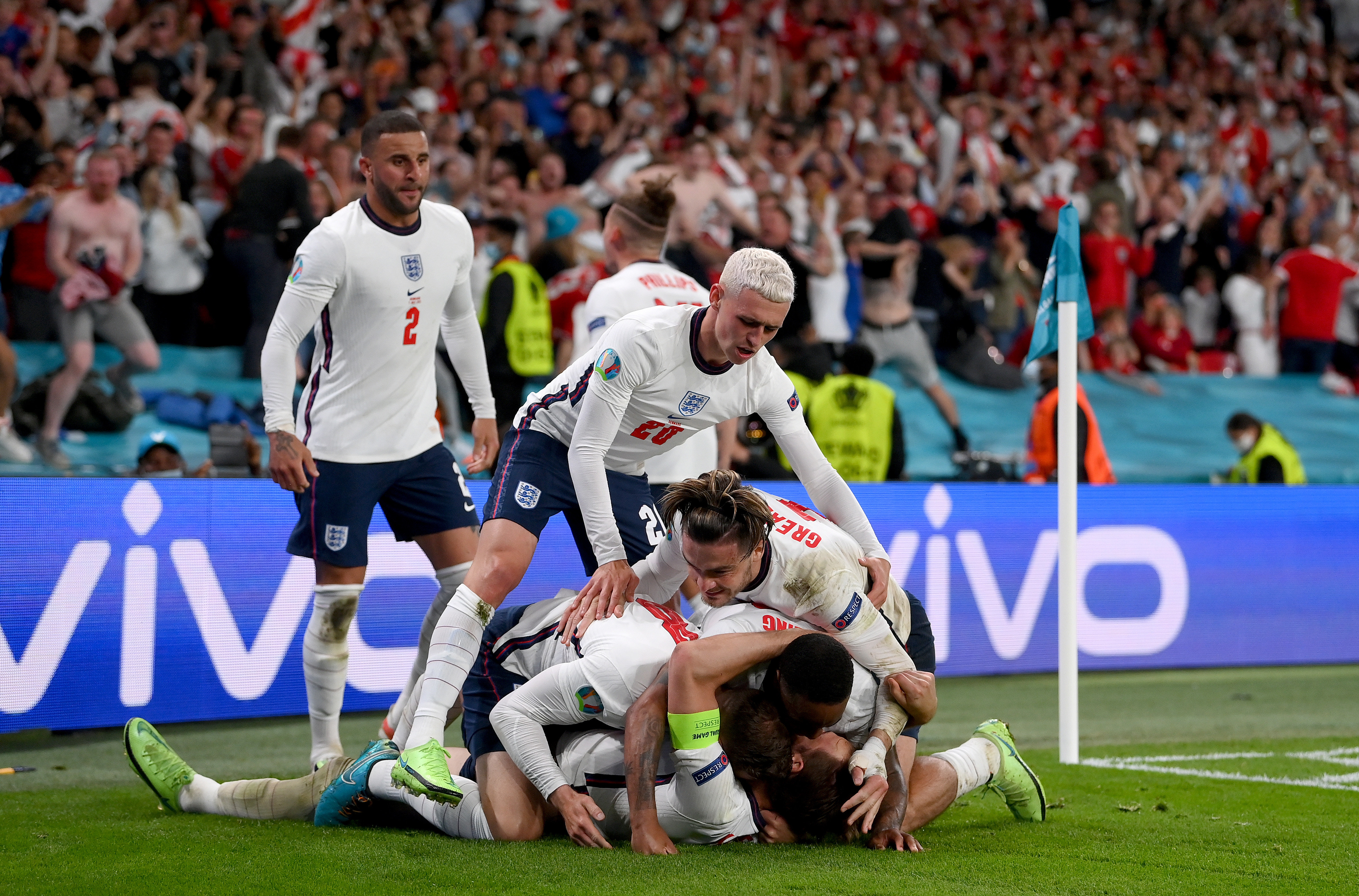 Отборът на Англия победи Дания с 2 1 след продължения и