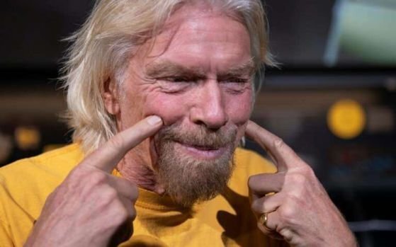 Британският милиардер Ричард Брансън полетя на ракета на компанията си Върджин