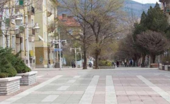 Жена с неустановена самоличност е открита в критично състояние на