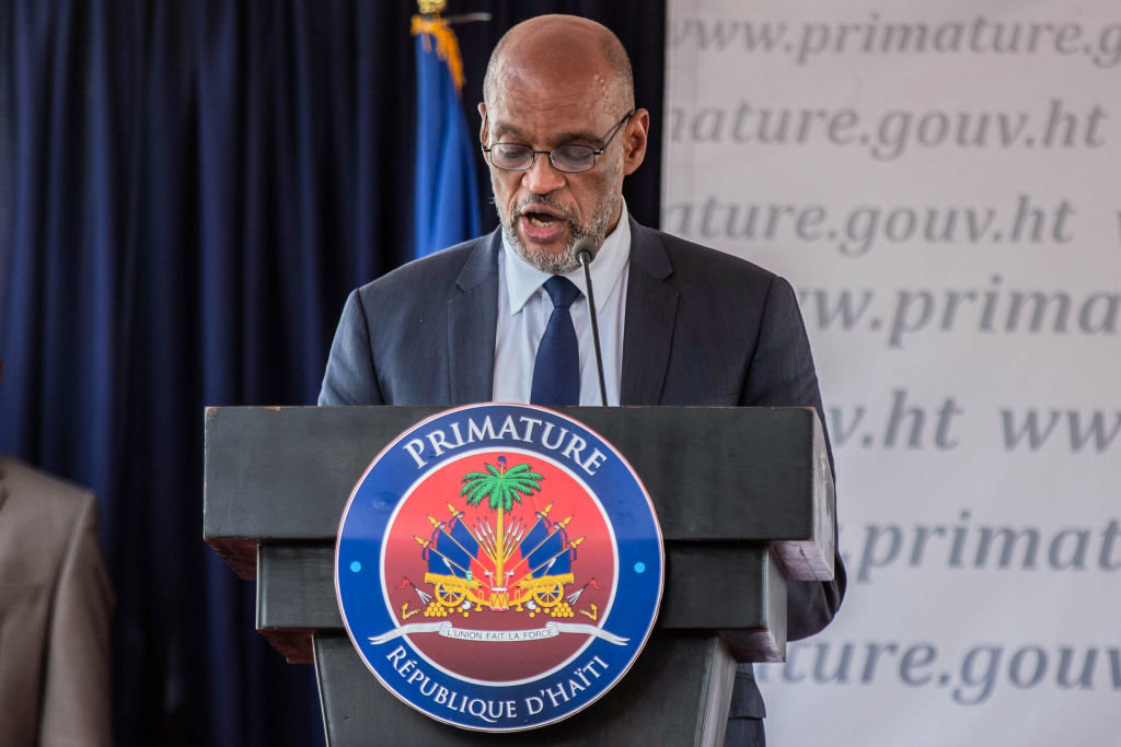 Правителството на Хаити официално назначи Ариел Анри за министър-председател почти