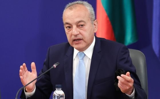 Всички пенсионери които получават в момента 50 лв допълнително ще