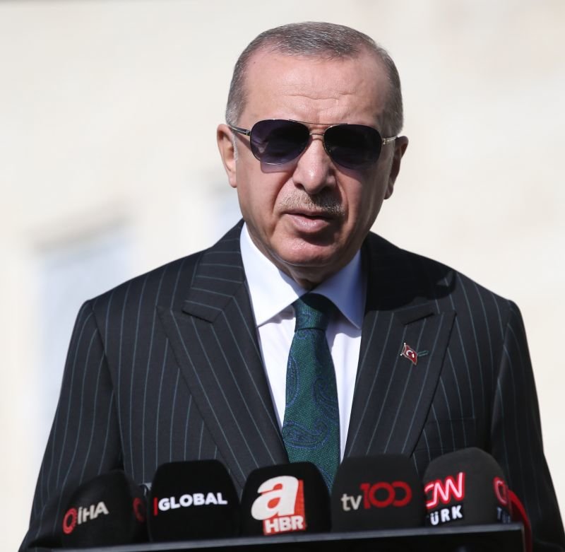 Хеликоптерът на турския президент Реджеп Тайип Ердоган се е приземил