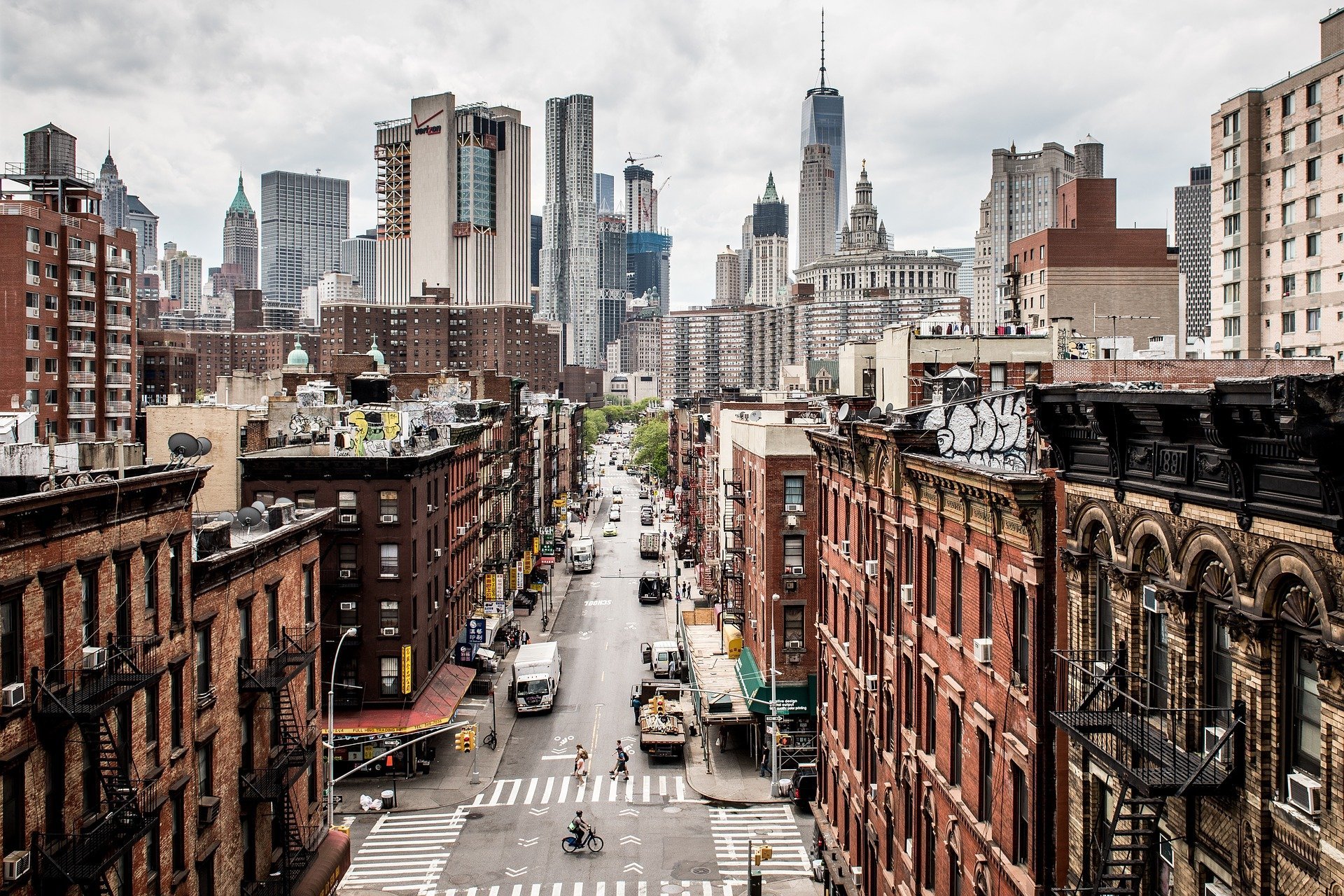 Град Ню Йорк ще изисква от всичките си градски служители