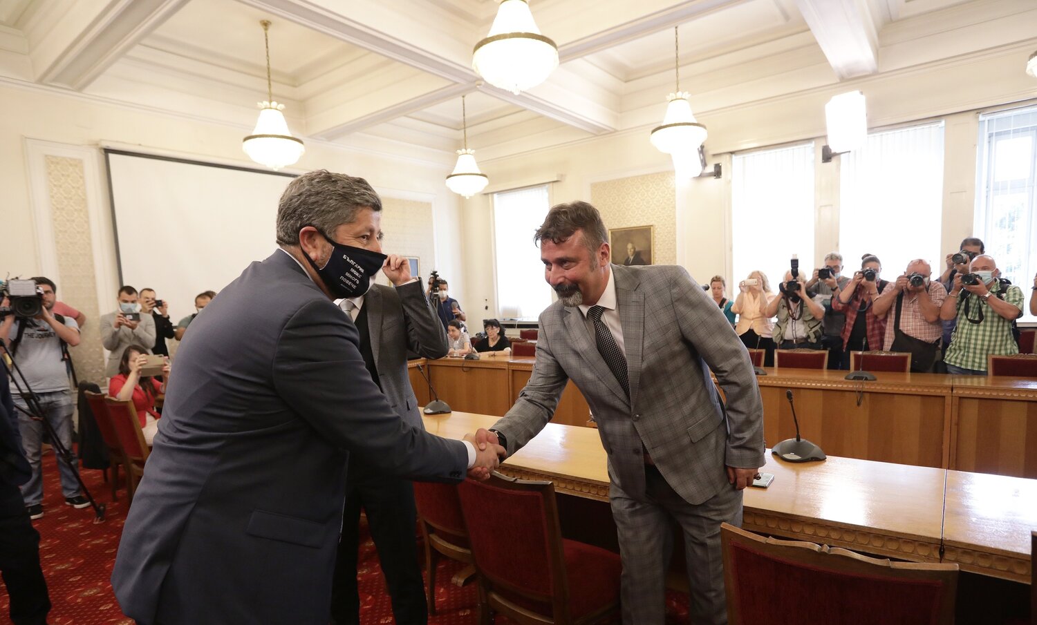 Ще има ли правителство с мандат на Има такъв народ