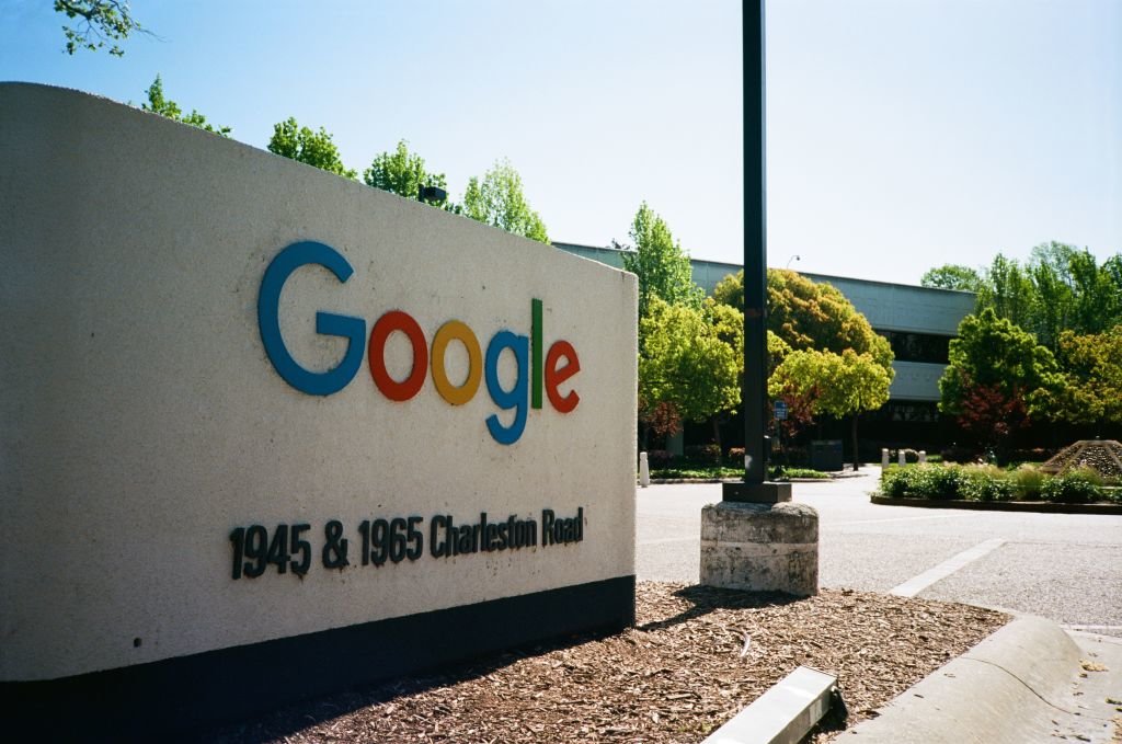 Служители на Google които са работили в един и същи
