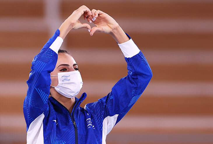 Израелската гимнастичка Линой Ашрам коментира победата си в индивидиуалната надпревара