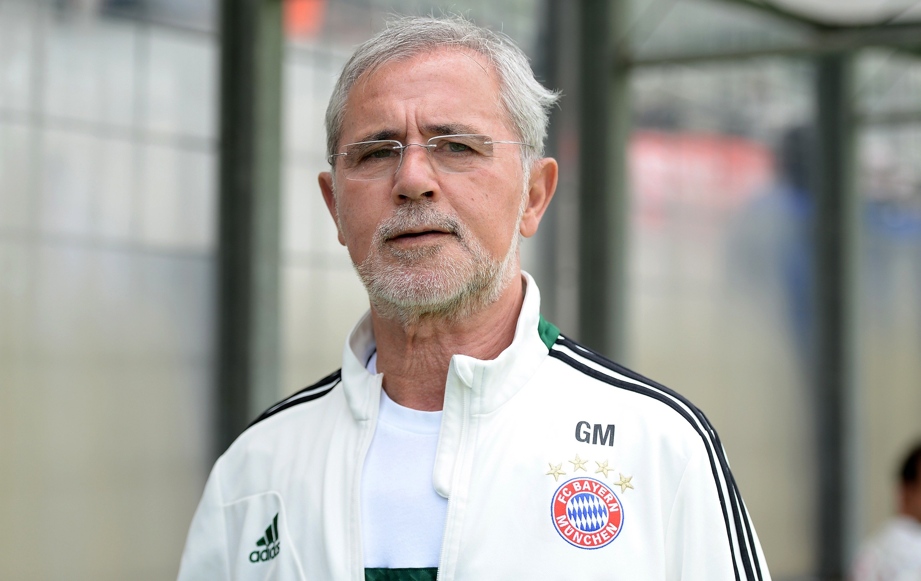 Германската футболна легенда Герд Мюлер е починал тази сутрин на