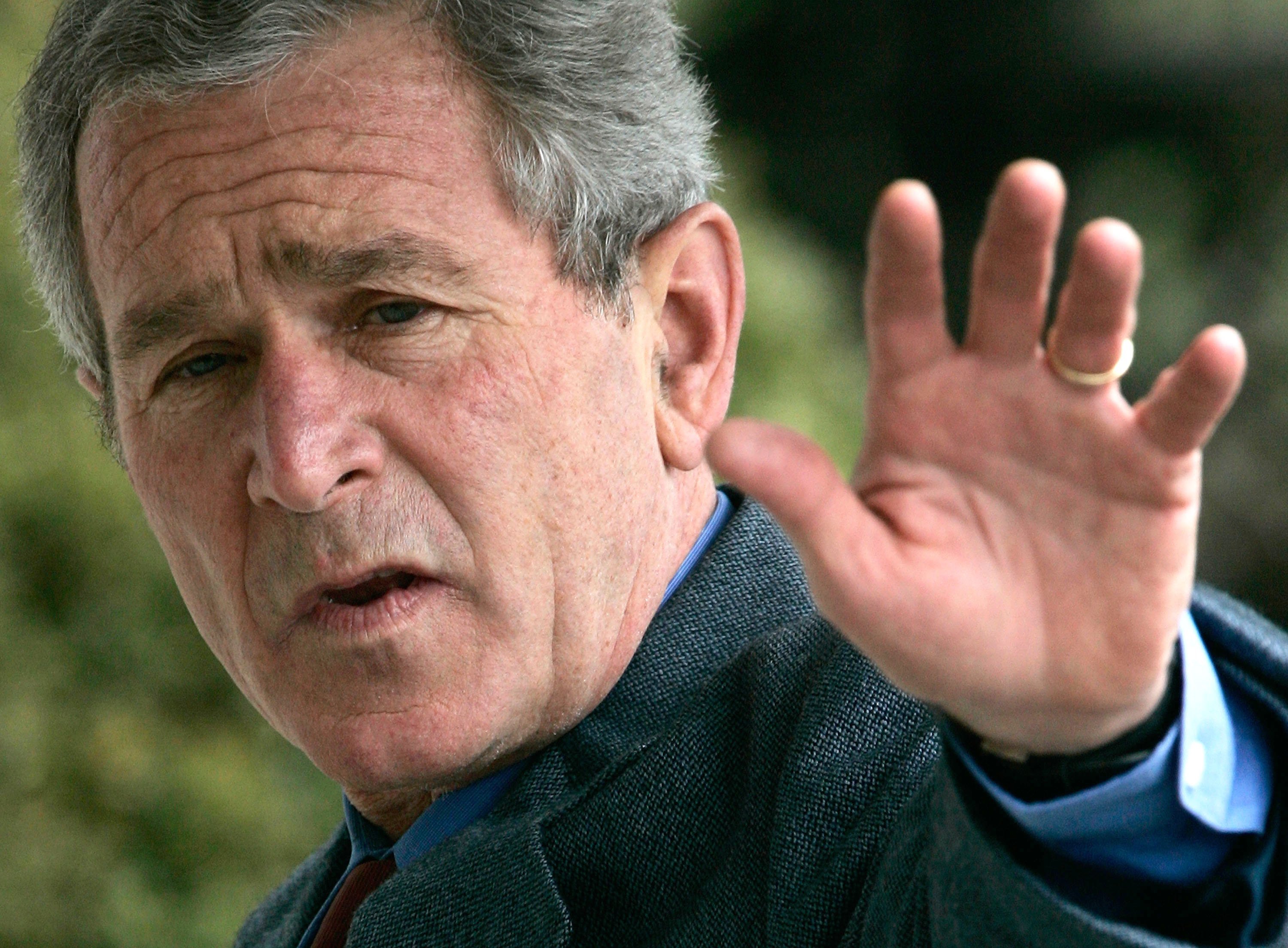 Президентът, завел американските военни в Афганистан - Джордж Уокър Буш