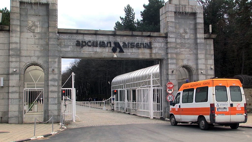 Склад за взривни материали се запали в завод Арсенал в