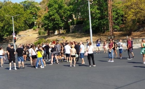 Ресторантьори отново излизат на протест заради новите ограничителни мерки които