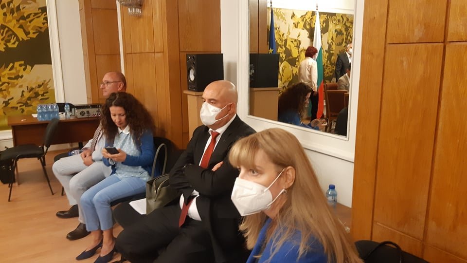 Главният прокурор Иван Гешев отново се появи в парламентарната комисия