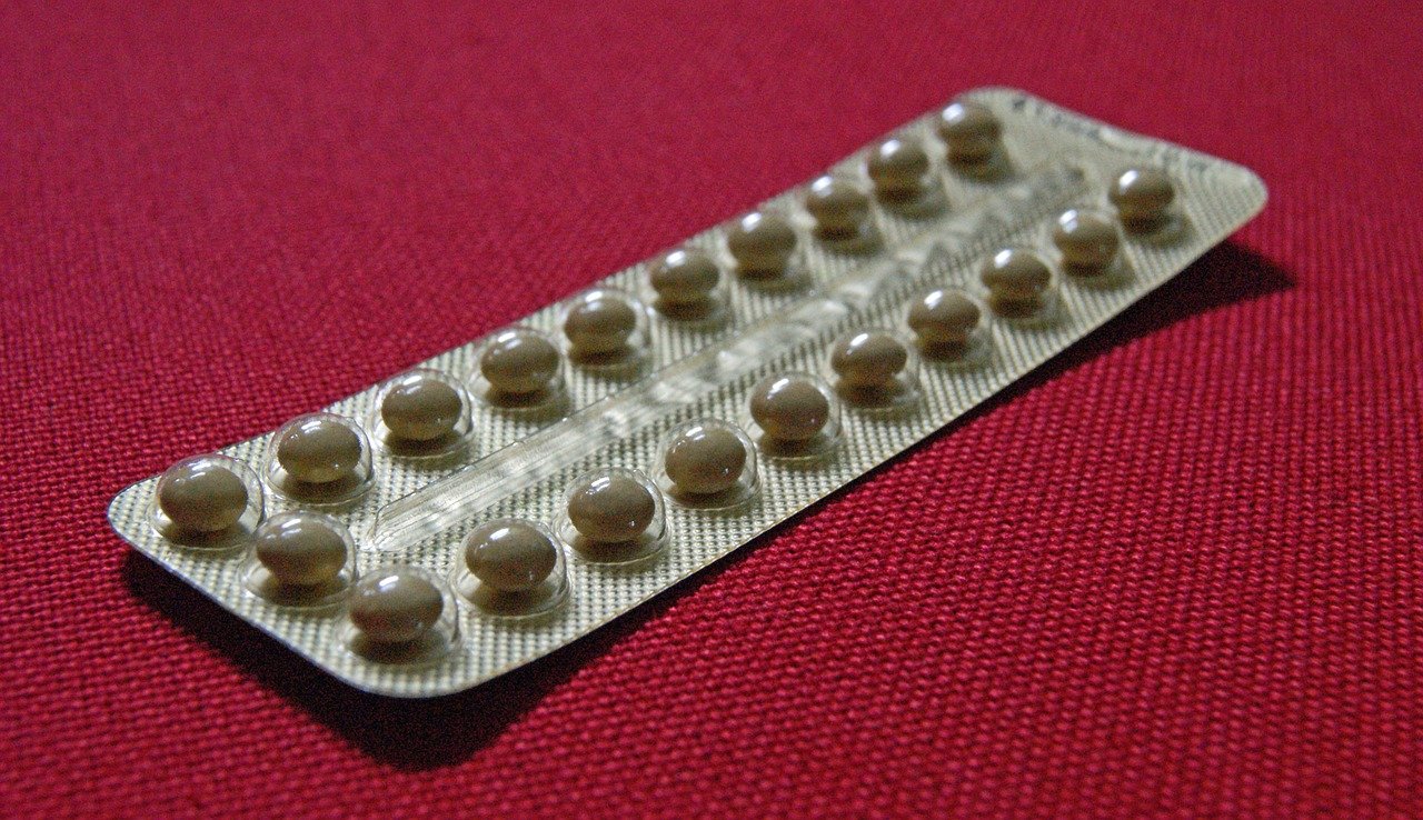 Младите французойки ще имат достъп до безплатна контрацепция от следващата