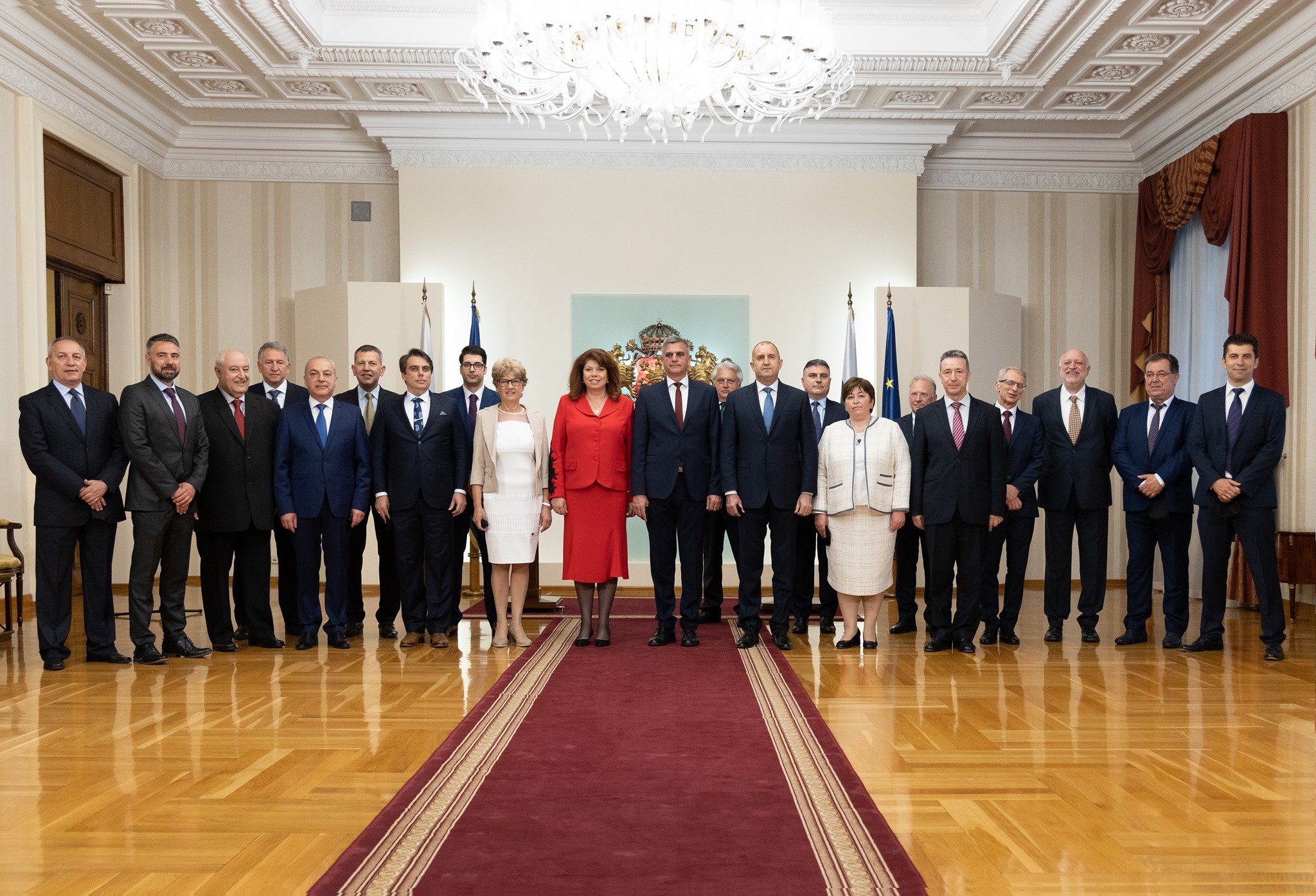 Премиерът Стефан Янев и министрите представиха отчет за дейността на служебното
