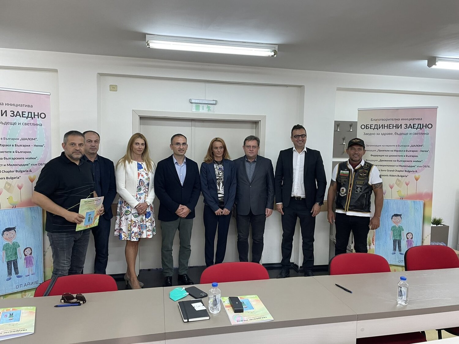 Офталмолозите от Клиниката по очни болести на УМБАЛ Александровска ще