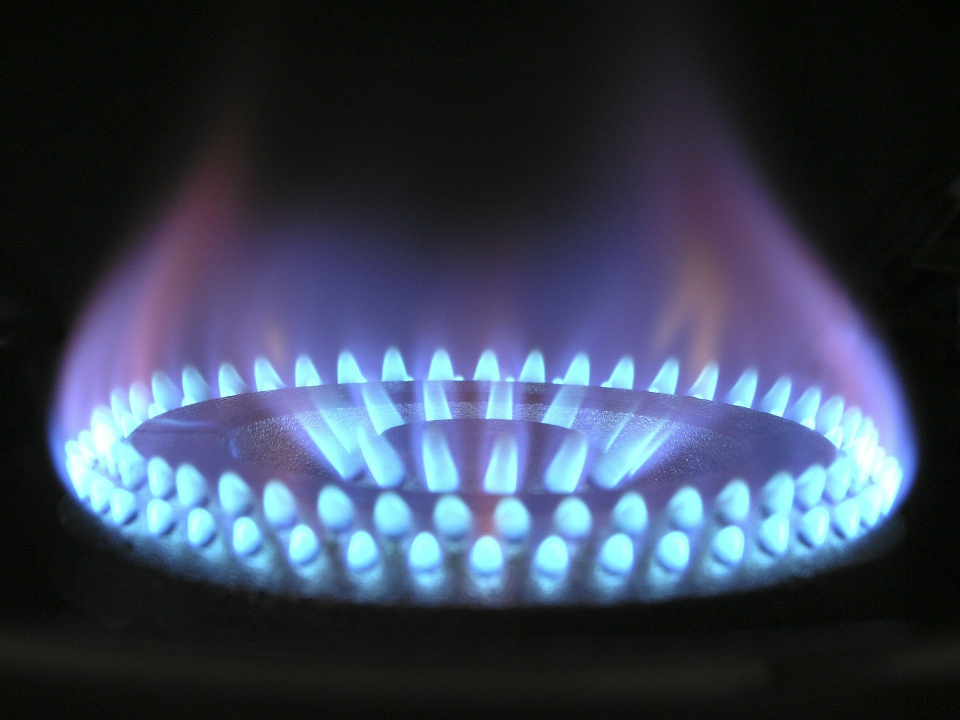 Енергийният регулатор Булгаргаз предлага ново поскъпване на природния газ с