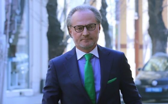 Инициативен комитет се събира в 17 00 ч пред президентството днес