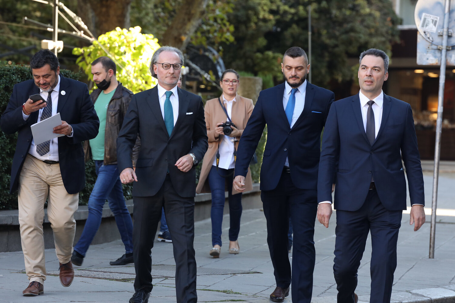 Дясната общност като че веднага припозна кандидатурата на Лозан Панов