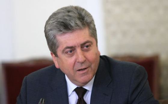 Късният Радев прилича на ранния Борисов констатира президентът 2002 2012 Георги