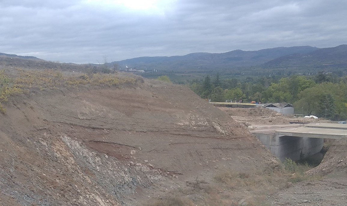 Информацията за унищожаване на две български военни гробища на територията