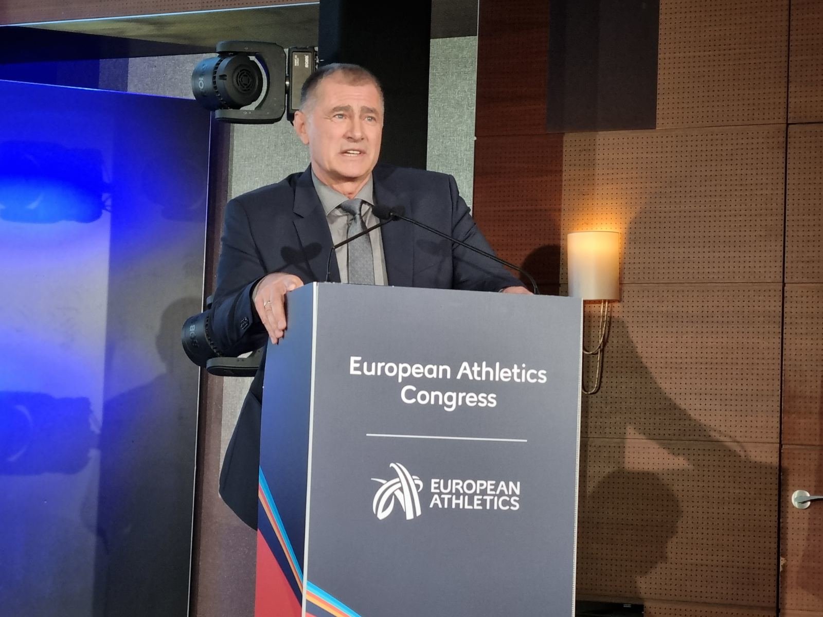 Българската лека атлетика получи днес поредното си признание Президентът на