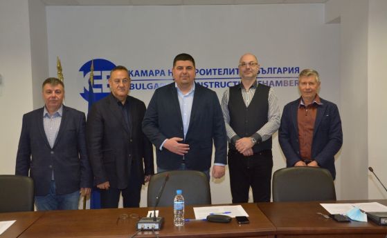 “Демократична България” ще си партнира със строителната камара по важните за строителния отрасъл теми