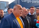 Борисов заведе медии пред склада с машини за вота: Тук има 228 допълнителни, готвят нов Костинброд