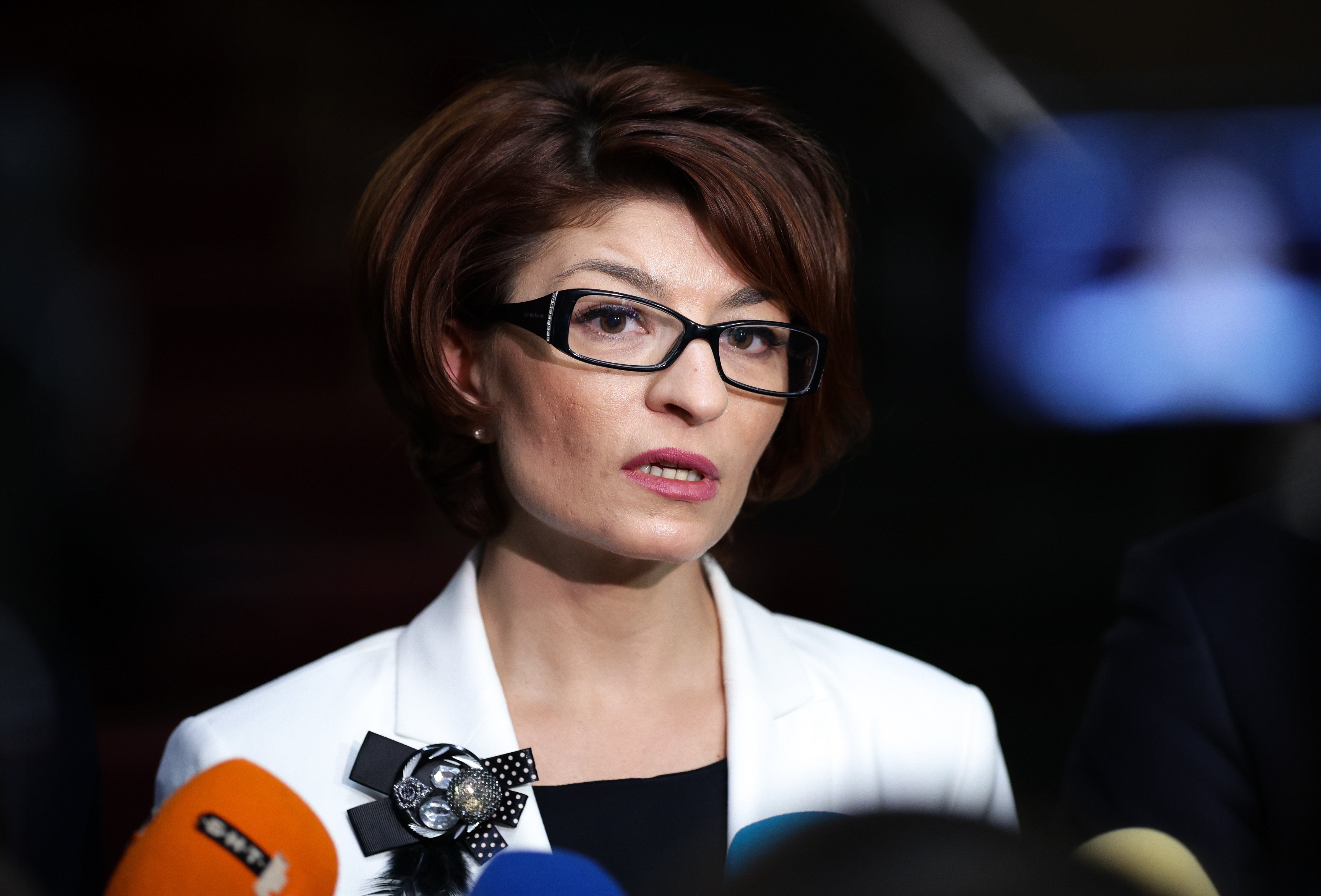 Десислава Атаносова е юрист и политик Тя е депутат от
