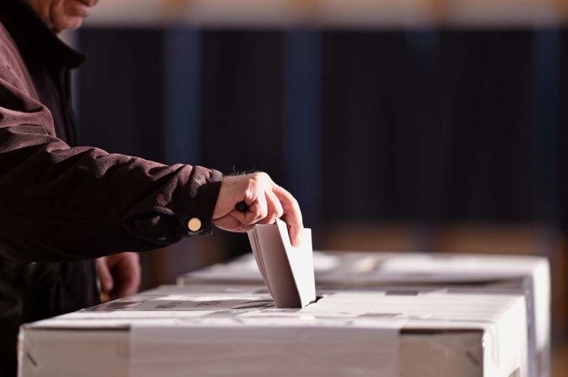 Десет досъдебни производства за фалшиви заявления за гласуване с подвижни избирателни