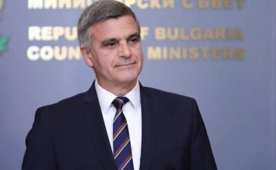 Министър председателят Стефан Янев освободи двама заместник министри съобщи правителствената пресслужба От