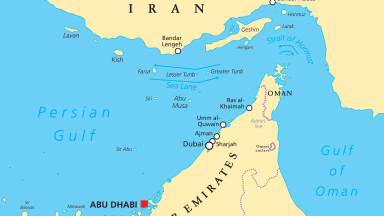 Иранският военноморски флот е задържал в Персийския залив чуждестранен кораб,