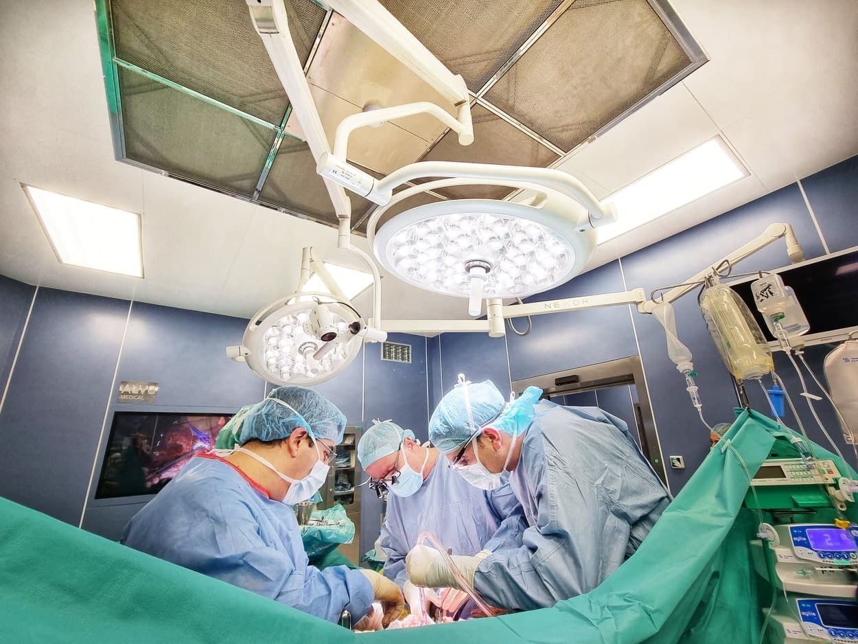 Специалисти от Военномедицинска академия ВМА извършиха поредна чернодробна трансплантация –