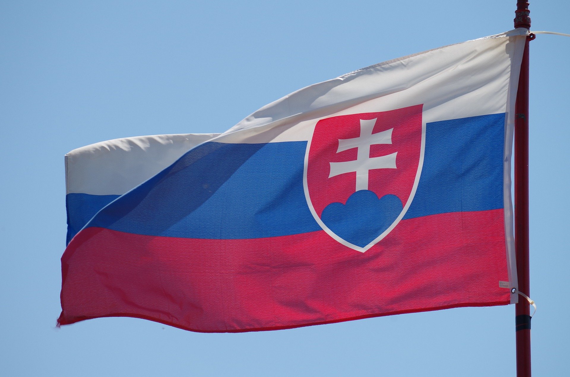 От утре Словакия налага национален локдаун за две седмици заради
