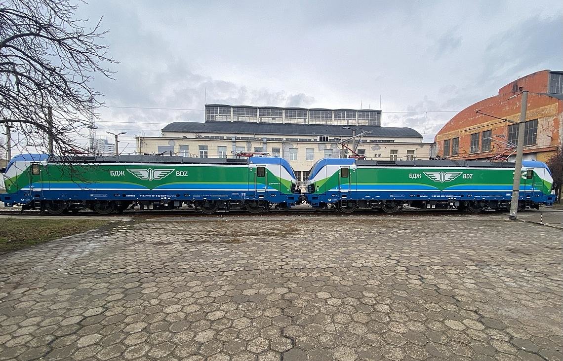 БДЖ получи последните два нови локомотива Смартрон в изпълнение на