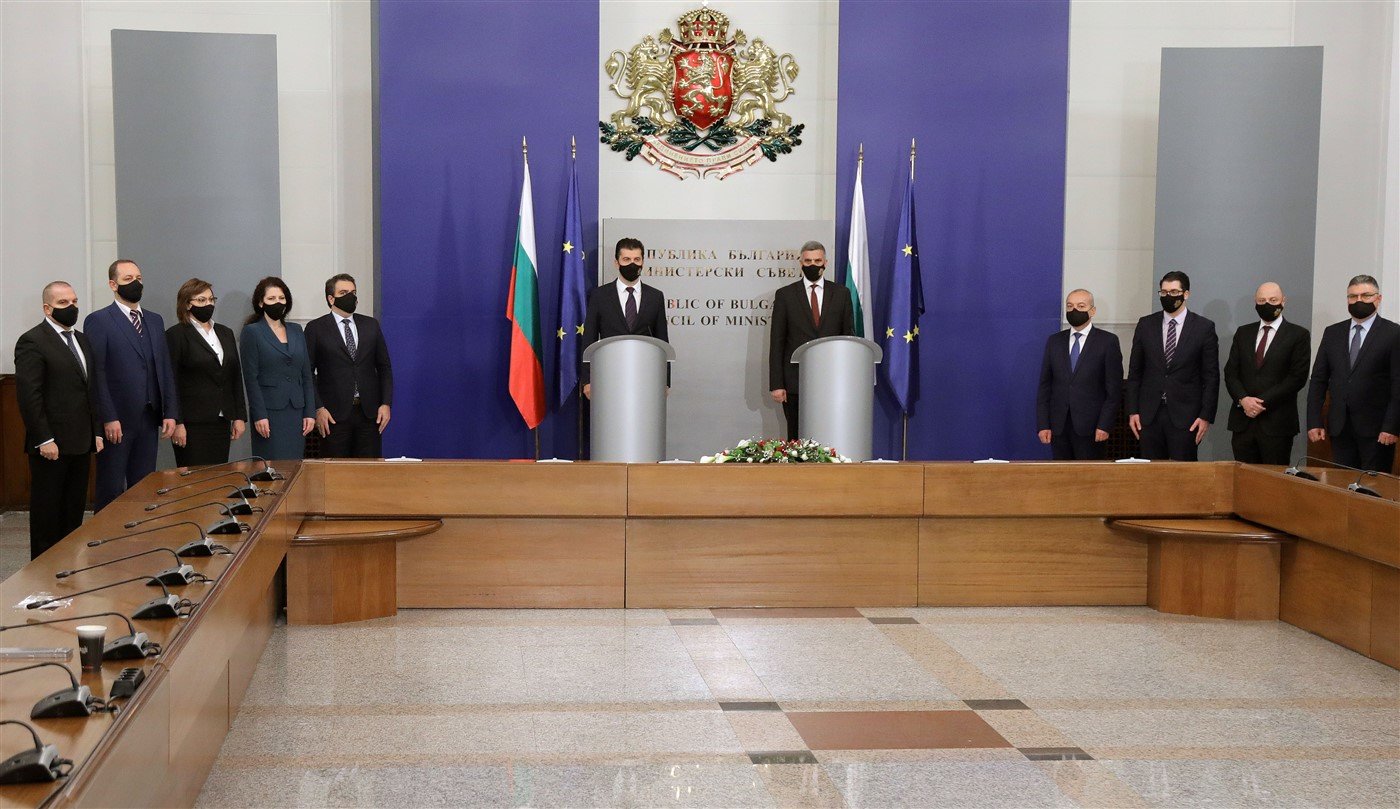 Кирил Петков прие прие поста на министър-председател от Стефан Янев