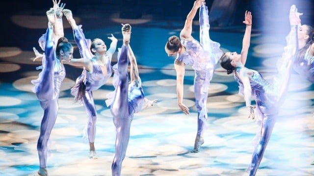 С уникален спектакъл олимпийските шампионки от ансамбъла по художествена гимнастика