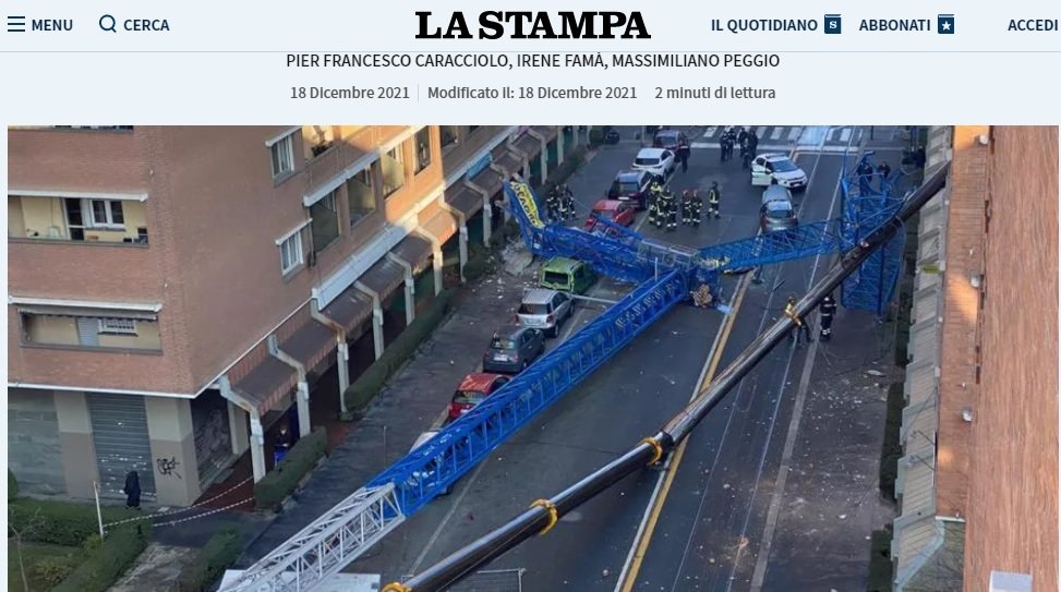 Два строителни крана паднаха на улица в северния италиански град