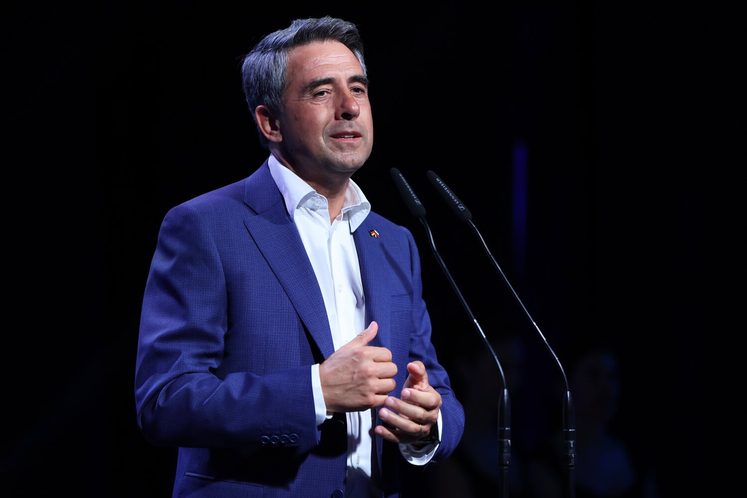 Джипът на Росен Плевнелиев е бил откраднат от паркинг в