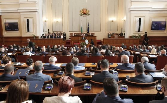 Народните представители се скараха за председателите на парламентарните комисии  съставът на